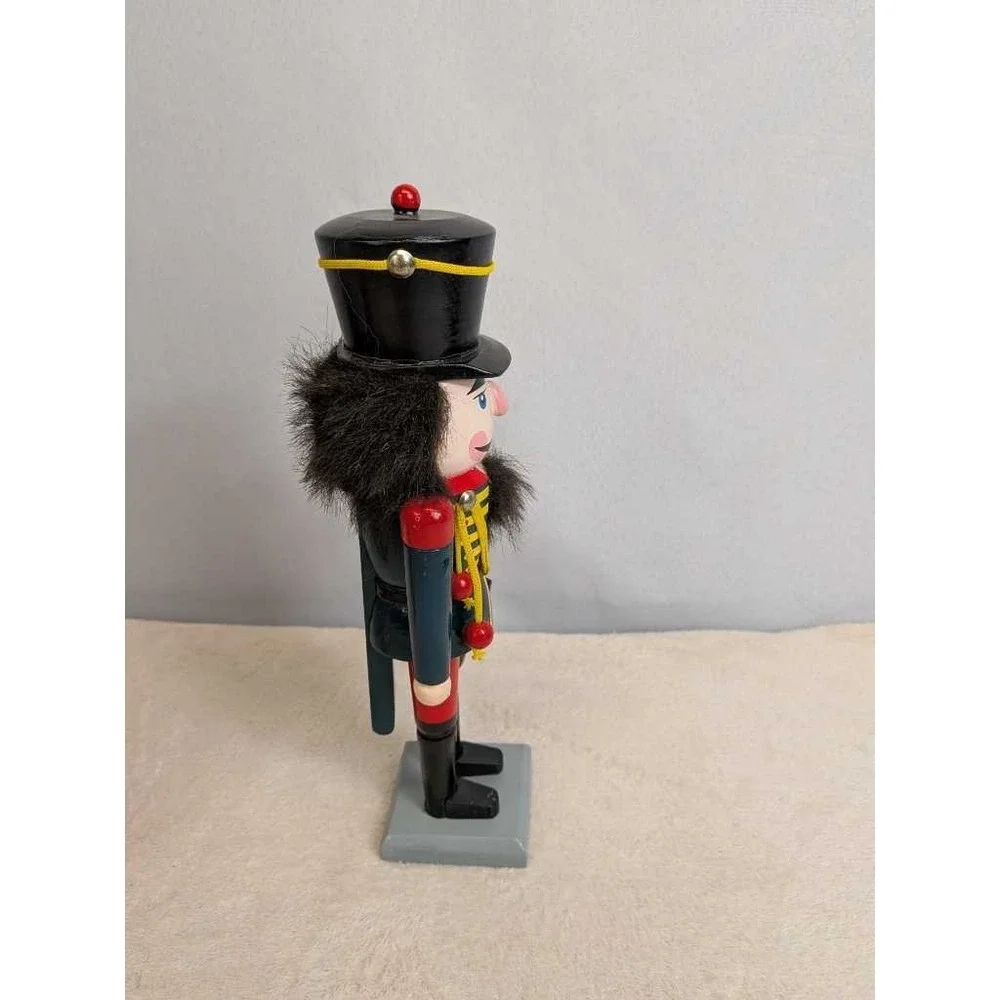 Kurt S. Adler Old‎ World Wooden Nutcracker Hand-Crafted Soldier Holiday Decor